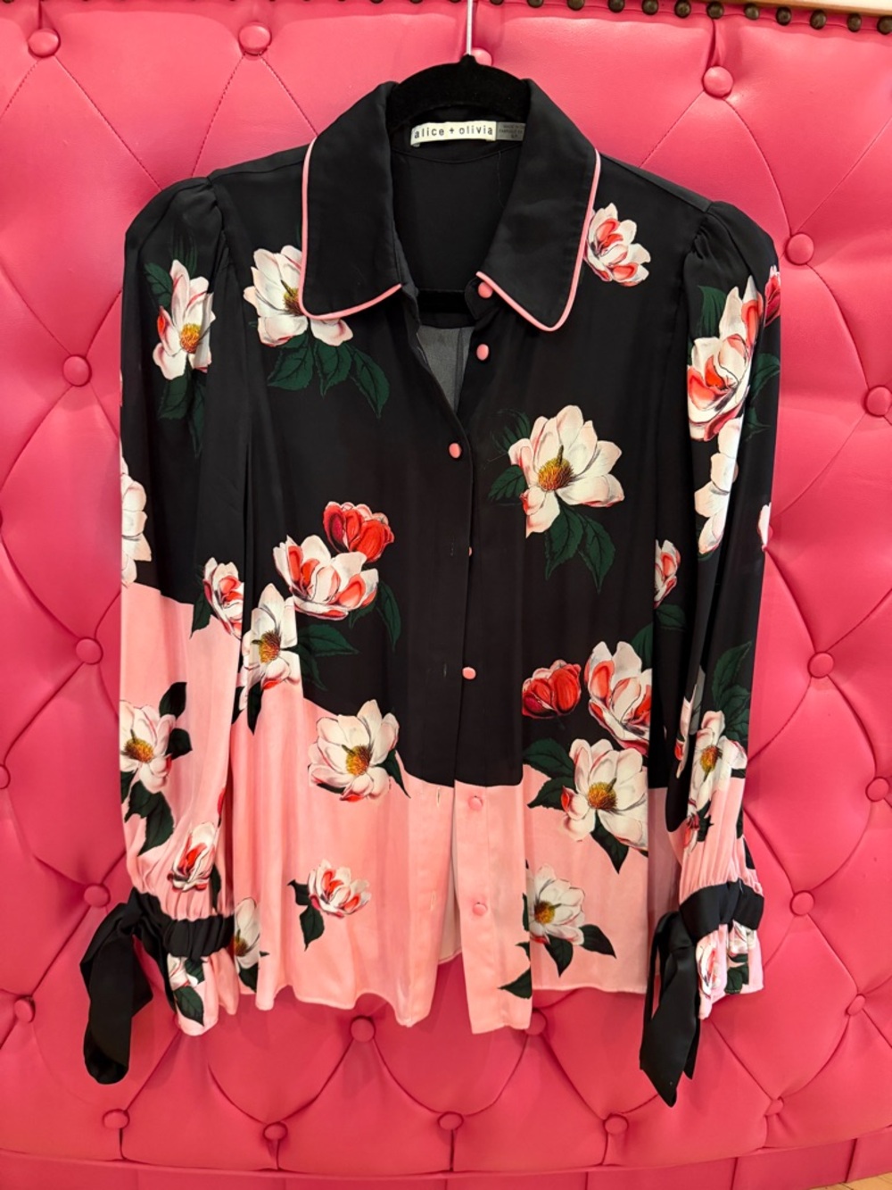 Darling Alice + Olivia Black & Pink Floral Button-Down Blouse